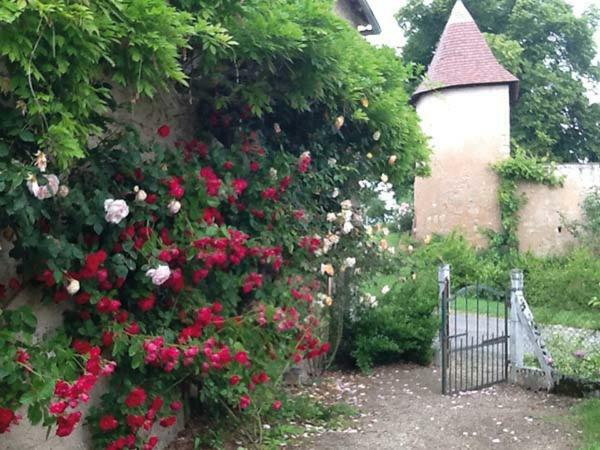La Grange De Verseilles Saint-Étienne-de-Vicq Exteriör bild